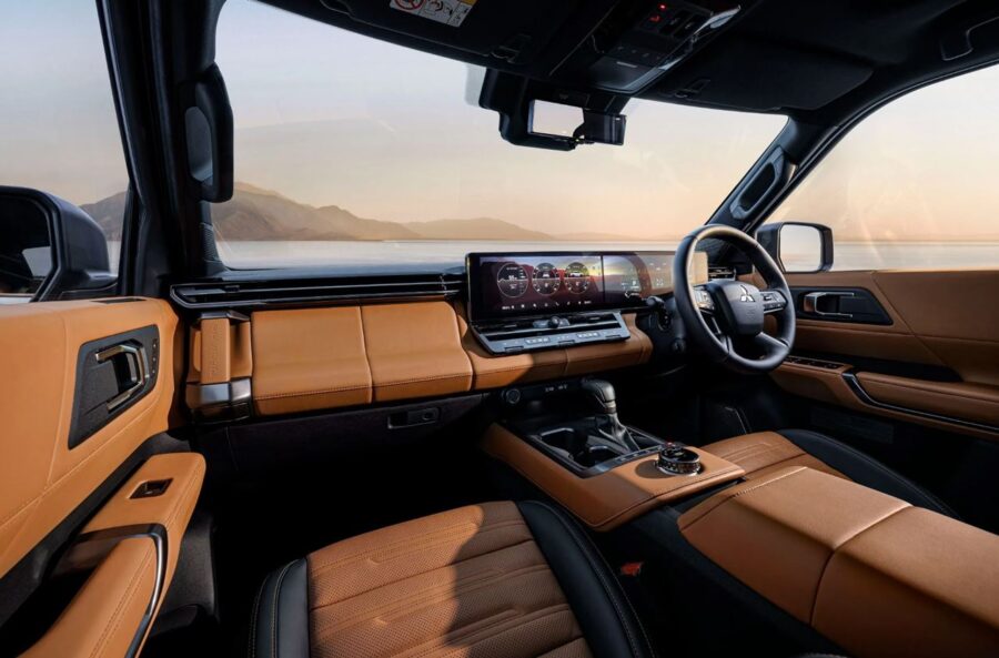 Nova Mitsubishi Triton 2028 - Picape ganhará visual similar ao novo Pajero, confira quando chega 3 interior nova l200 triton 2028