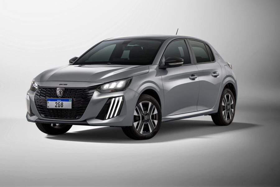 Peugeot 208 2027: chega mais barato e menos potente, confira versões, preços e equipamentos 2 Peugeot 208 Allure 2027