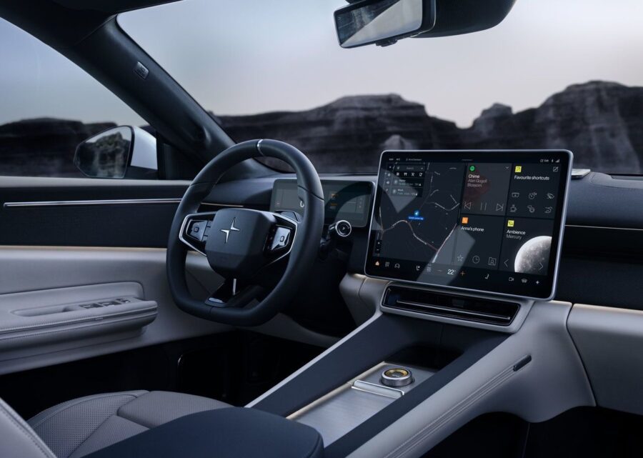 Polestar 4 SUV: novo elétrico sueco é uma mistura de SUV com perua e tem até 544 cv 4 Polestar 4 SUV interior