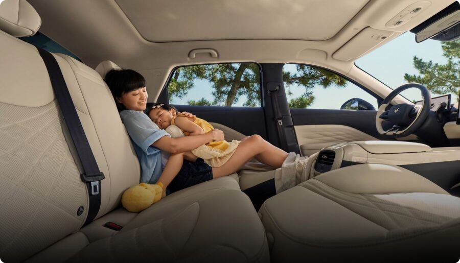 BAIC estreia no Brasil com o Arcfox T1 por R$ 129.900 e mira o top 5 até 2031 4 baic arcfox T1 interior