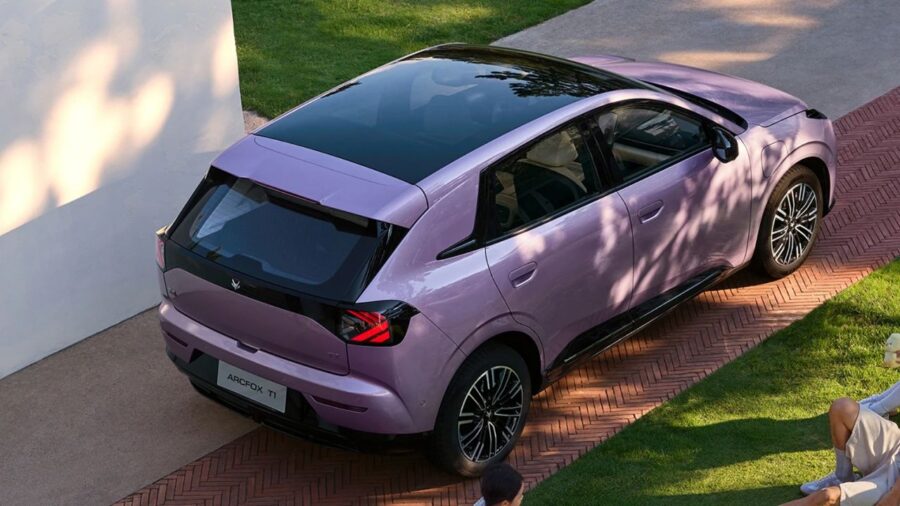 BAIC estreia no Brasil com o Arcfox T1 por R$ 129.900 e mira o top 5 até 2031 3 baic arcfox T1