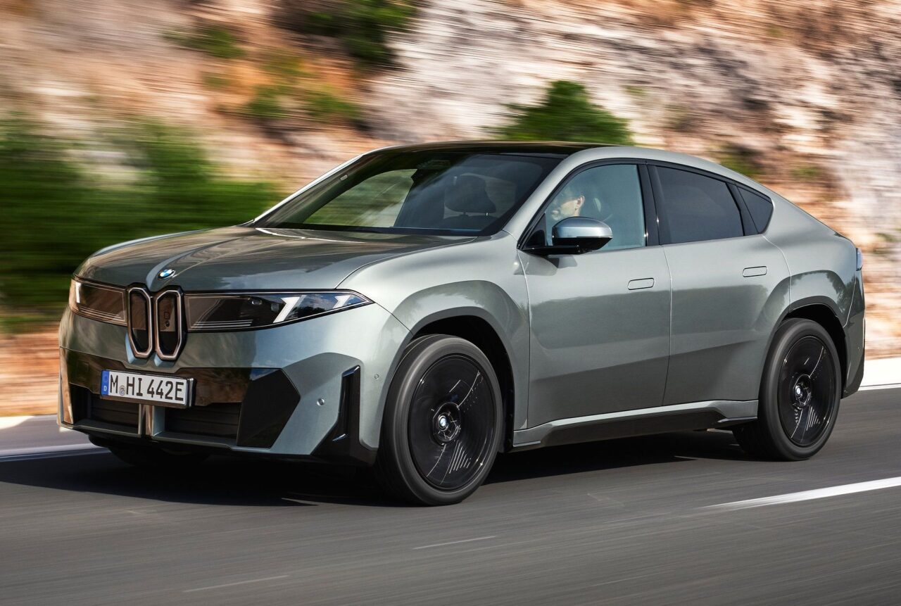 Novo BMW iX4: SUV cupê elétrico chega com até 612 cv e 828 km de autonomia 1 BMW iX4