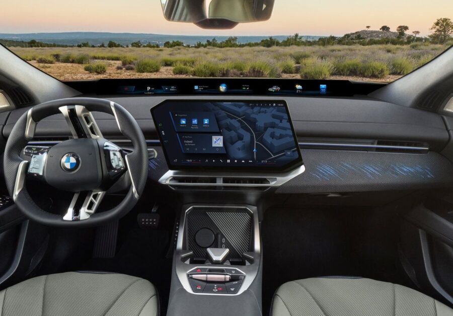 Novo BMW iX4: SUV cupê elétrico chega com até 612 cv e 828 km de autonomia 4 BMW iX4 interior