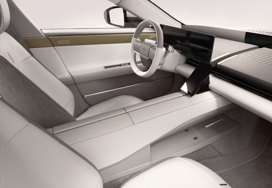Jaguar Type 01 estreia com 1.030 cv e inaugura nova era elétrica da marca, o desenho é polêmico mas deve agradar 4 Jaguar Type 01 interior