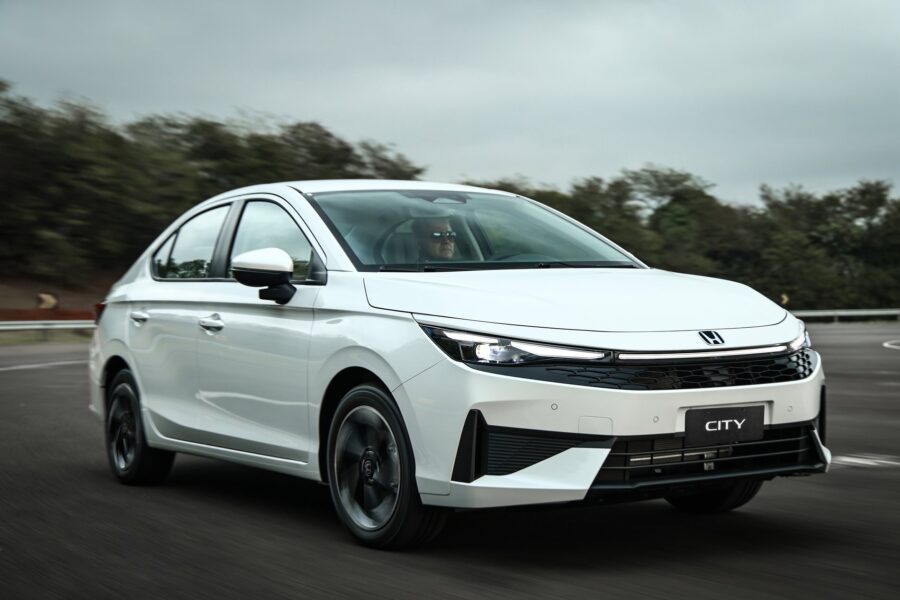 Novo Honda City 2027 chega ao Brasil com visual renovado e mais equipado porém sem motor híbrido, confira preços, versões e equipamentos 1 Honda CIty 2027 sedan