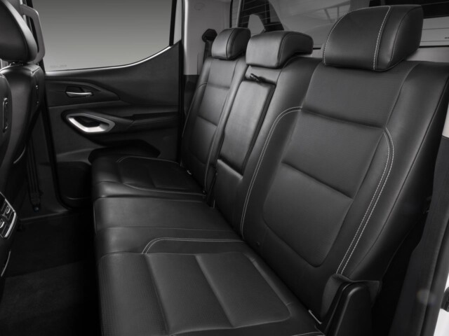 Fiat Titano 2026 interior banco traseiro Fiat Titano 2026 interior banco traseiro