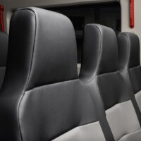 Fiat Ducato 2026: Chega com novo motor, mais economia e tecnologia para o trabalho profissional 6 Fiat Ducato 2026 Minibus interior