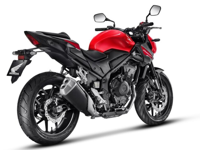 Honda CB 500 Hornet: O retorno de um ícone com DNA moderno, confira preço e analise 5 Honda CB 500 Hornet traseira