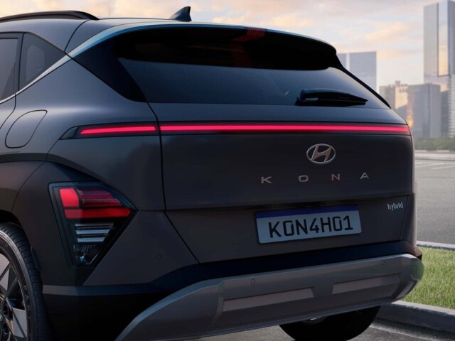 Hyundai Kona 2026 detalhe traseira lanterna LED Hyundai Kona 2026 detalhe traseira lanterna LED