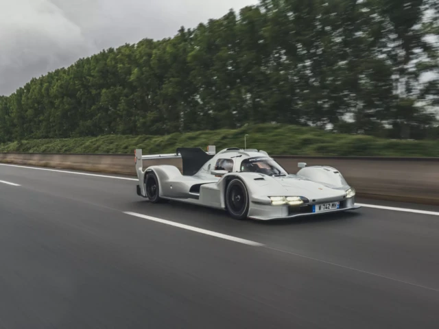 Porsche 963 RSP: Das pistas de Le Mans para as ruas 8 Porsche 963 RSP: Das pistas de Le Mans para as ruas 2
