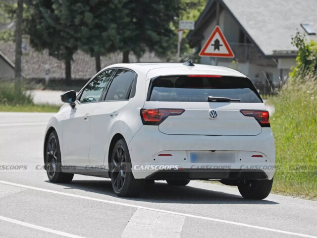 VW ID.2 - Novo elétrico barato da Volkswagen é flagrado na Europa 6 vw id2