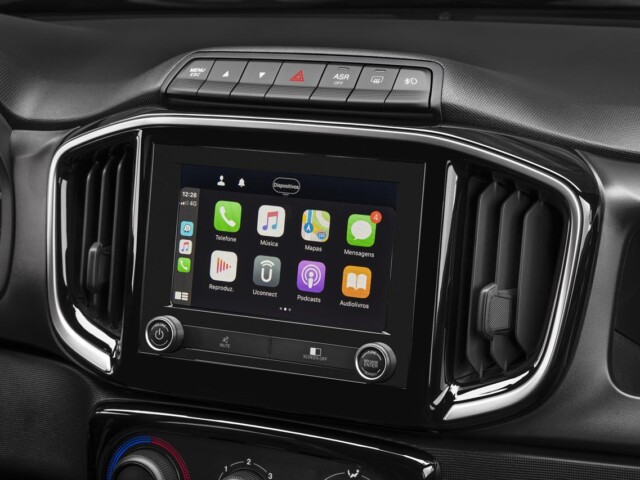Fiat Mobi Trekking 2026 interior central multimidia Fiat Mobi Trekking 2026 interior central multimidia