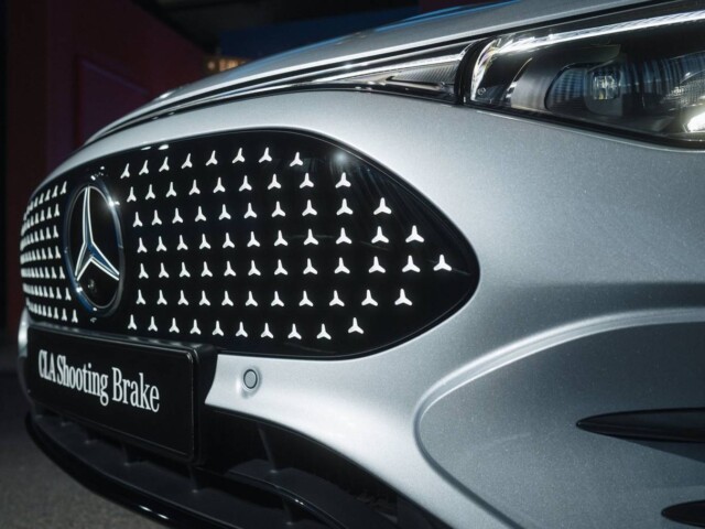 Mercedes CLA Shooting Brake 2026 detalhe grade frontal Mercedes CLA Shooting Brake 2026 detalhe grade frontal