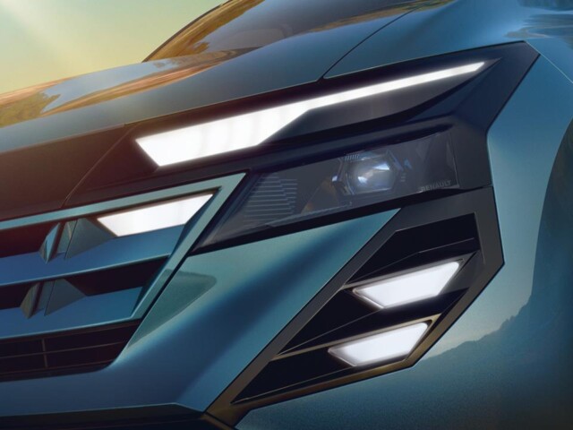 Renault Boreal detalhe faróis full LEDRenault Boreal detalhe faróis full LED Renault Boreal detalhe faróis full LED