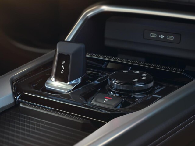 novo Renault Boreal console e alavanca de câmbio novo Renault Boreal console e alavanca de câmbio