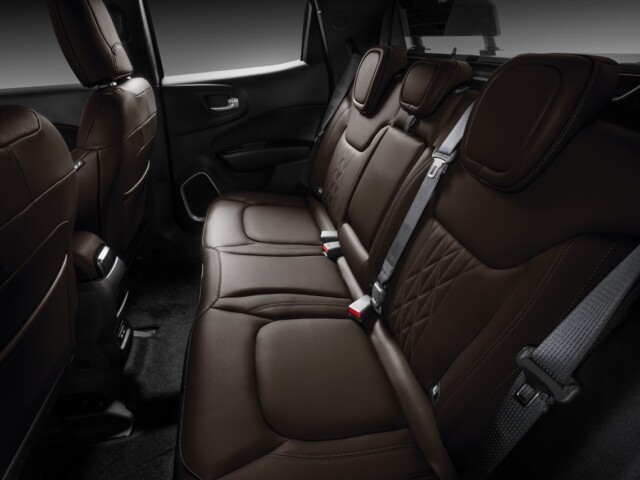Fiat Toro Ranch 2026 interior banco traseiro Fiat Toro Ranch 2026 interior banco traseiro