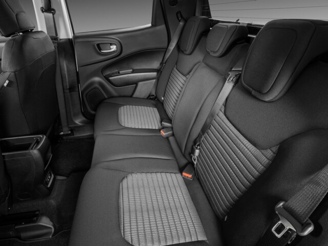Fiat Toro Endurance 2026 interior banco traseiro Fiat Toro Endurance 2026 interior banco traseiro