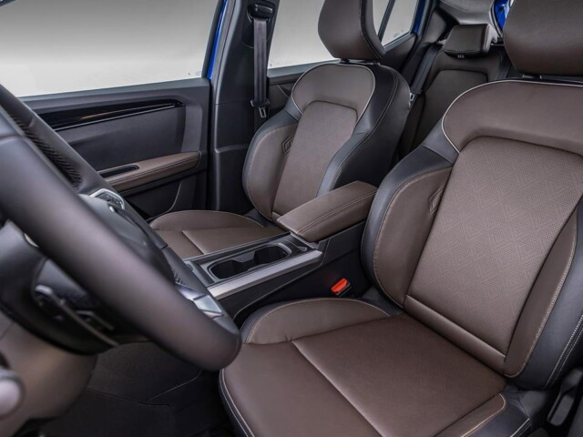 Renault Kardian 2026 interior bancos versão Iconic Renault Kardian 2026 interior bancos