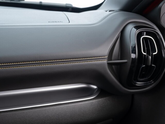 citroen basalt 2026 interior detalhe painel softouch citroen basalt 2026 interior detalhe painel softouch