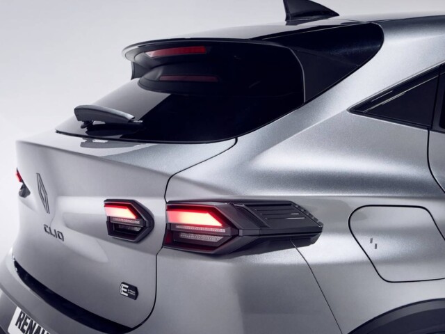 Renault Clio 2026 detalhe lanternas Renault Clio 2026 detalhe lanternas