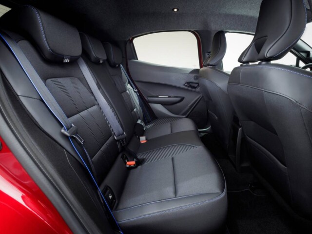 Novo Renault Clio 2026 interior banco traseiro Novo Renault Clio 2026 interior banco traseiro