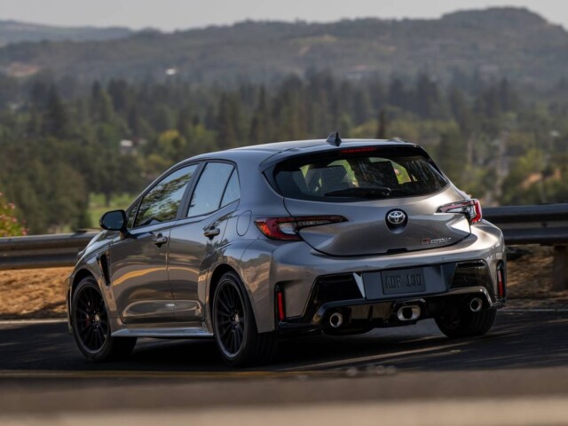 toyota gr corolla 2026 traseira toyota gr corolla 2026 traseira