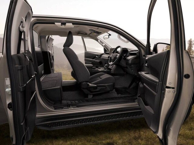 Toyota Hilux 2026 Cabine Estendida interior Toyota Hilux 2026 Cabine Estendida interior