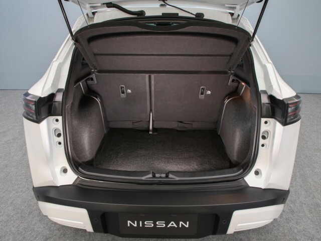 Nissan Kait porta malas Nissan Kait porta malas