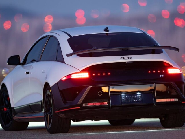 Hyundai Ioniq 6 N traseira Hyundai Ioniq 6 N traseira
