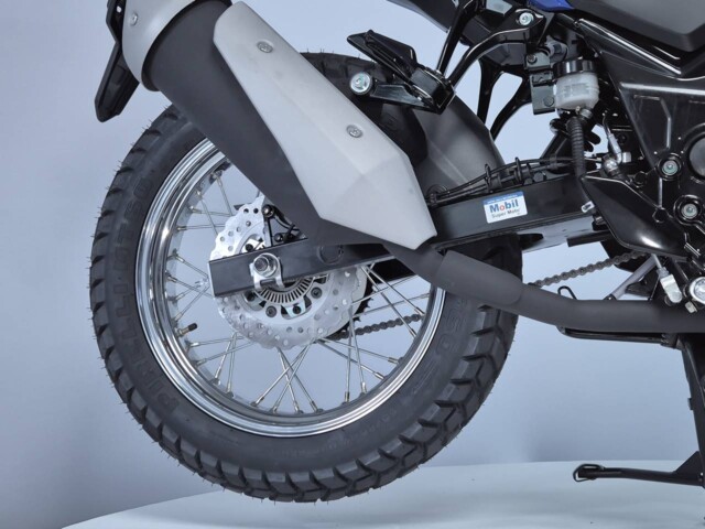 Dafra NH 190 2026 detalhe roda e escapamento Dafra NH 190 2026 detalhe roda e escapamento