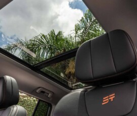 Jetour T1 interior teto solar Jetour T1 interior teto solar