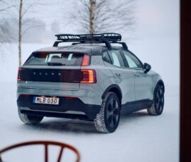 Volvo EX30 Cross Country traseira Volvo EX30 Cross Country traseira