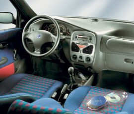 Fiat Strada 2003 interior Fiat Strada 2003 interior