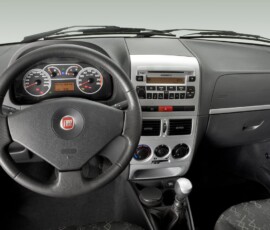 Fiat Strada 2012 interior Fiat Strada 2012 interior