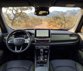 Jeep Renegade 2027 interior painel Jeep Renegade 2027 interior painel