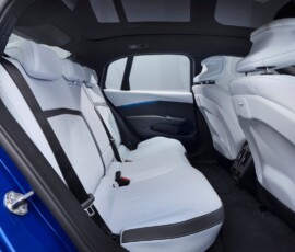 BMW i3 2027 interior banco traseiro BMW i3 2027 interior banco traseiro