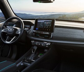 Renegade Altitude 2027 interior Renegade Altitude 2027 interior