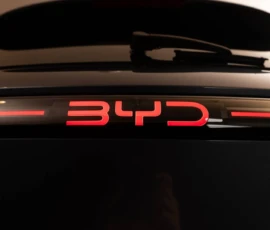 BYD Dolphin SE 2027 detalhe lanterna traseira BYD Dolphin SE 2027 detalhe lanterna traseira
