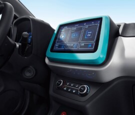 JMEV EV2 interior multimidia JMEV EV2 interior multimidia