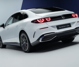 Mercedes Classe C 2027 EV traseira Mercedes Classe C 2027 EV traseira