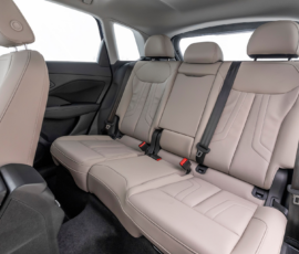 Audi Q3 2027 interior banco traseiro Audi Q3 2027 interior banco traseiro