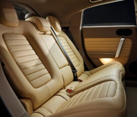 Ferrari Luce interior banco traseiro Ferrari Luce interior banco traseiro