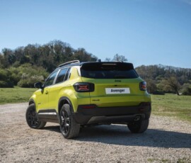 Jeep Avenger 2027 traseira Jeep Avenger 2027 traseira