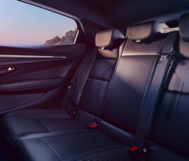 Renault Megane E-Tech 2027 interior banco traseiro Renault Megane E-Tech 2027 interior banco traseiro