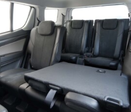 Chevrolet Trailblazer Midnight 2027 interior banco traseiro Chevrolet Trailblazer Midnight 2027 interior banco traseiro