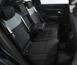 Dacia Striker interior banco traseiro Dacia Striker interior banco traseiro