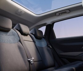 Dacia Striker interior banco traseiro Dacia Striker interior banco traseiro