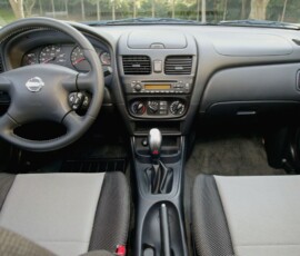 Nissan Sentra 2004 2005 2006 interior painel Nissan Sentra 2004 2005 2006 interior painel