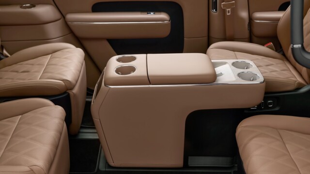 Xiaomi Skynomad interior console central sendo usado como mesa configuração sala de estar Xiaomi Skynomad interior console central sendo usado como mesa configuração sala de estar