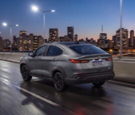 Fiat Fastback Blackmotion 2027 traseira Fiat Fastback Blackmotion 2027 traseira